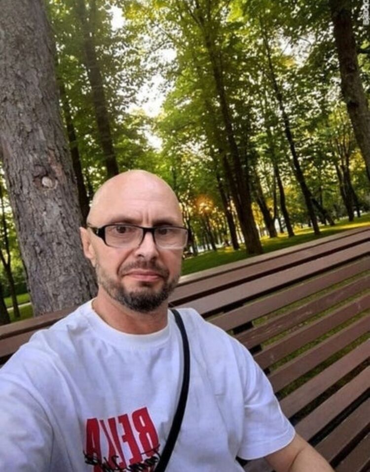  46253710  , 53 ,    