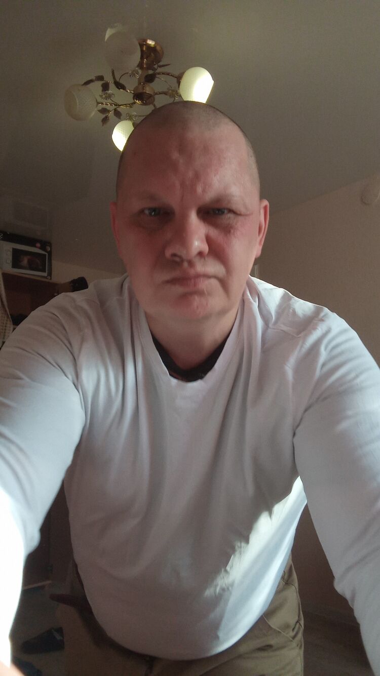 46963850  , 49 ,    