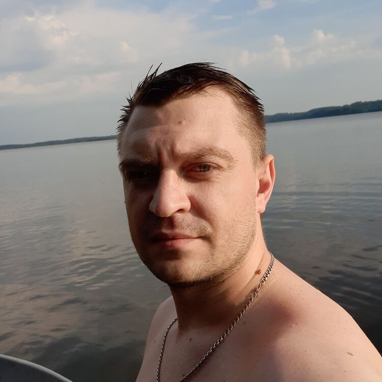  27548670  , 32 ,    -