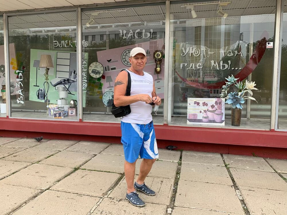  ,   Andrej, 49 ,     , c , 