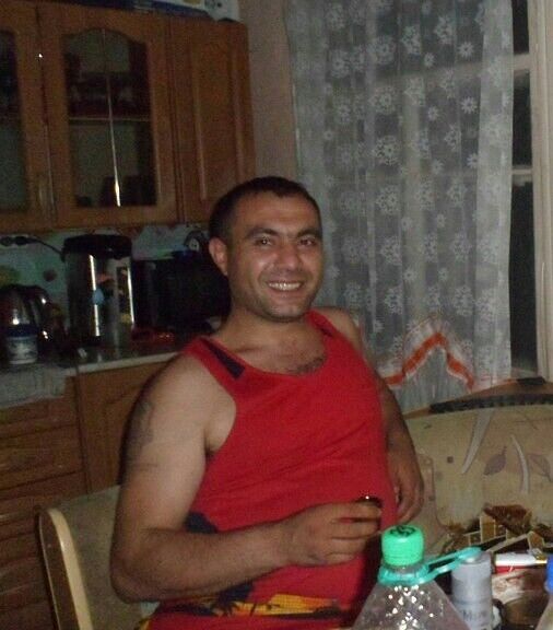  ,   Artur, 43 ,   ,   , c 