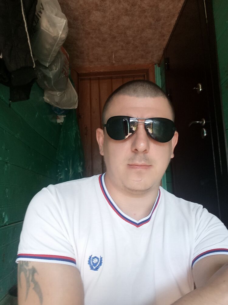  28070630  , 37 ,    