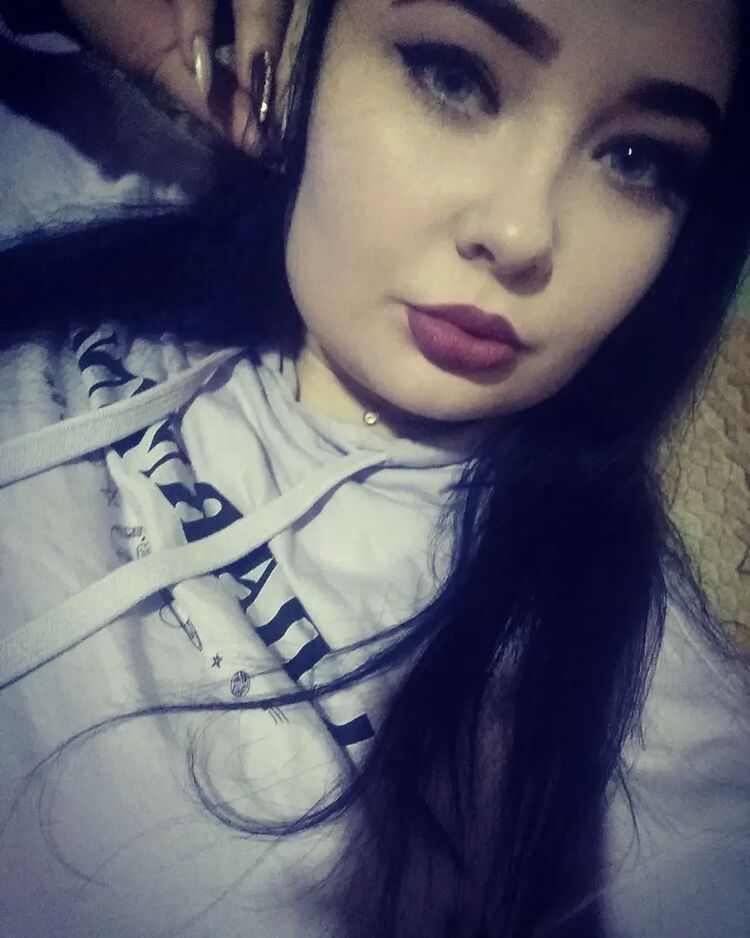  48260570  , 24 ,    