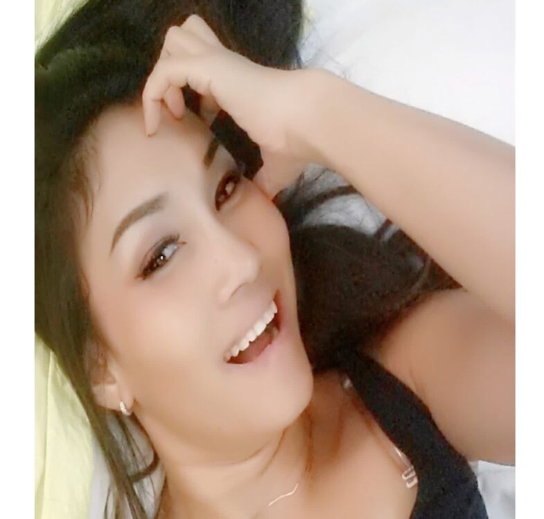  24977080  Vivian, 33 ,    