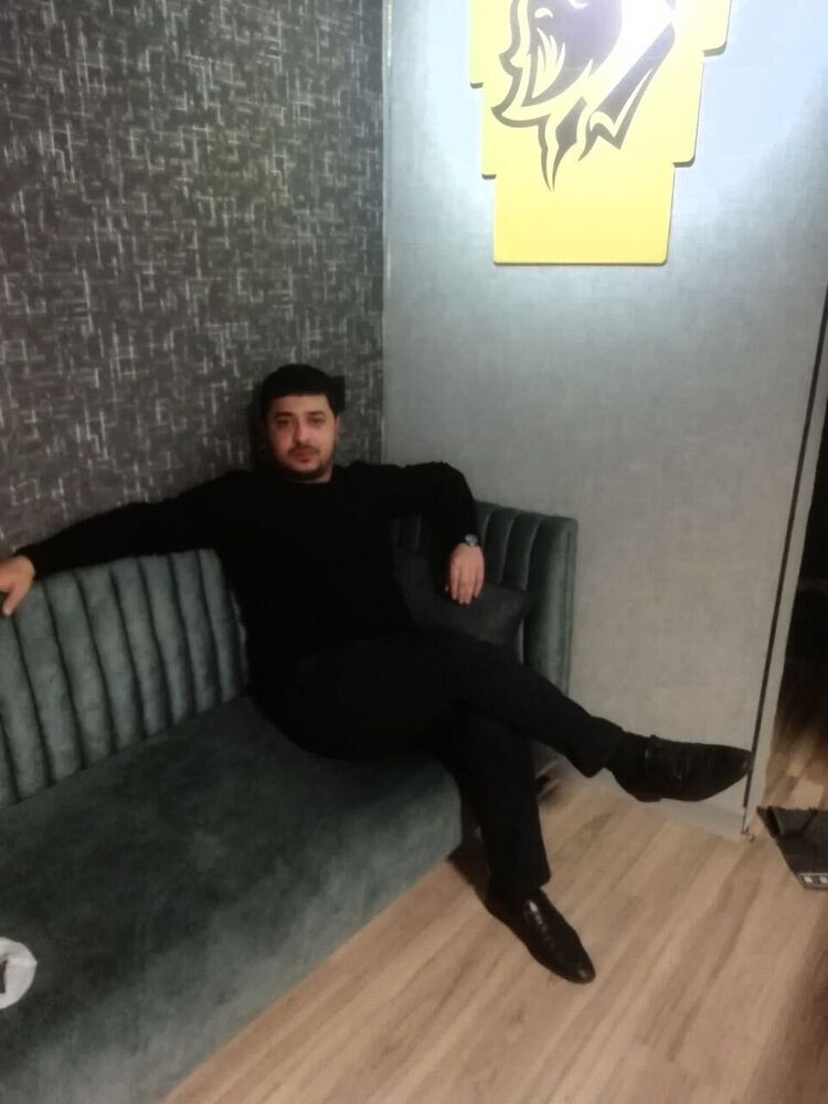  ,   Zaur, 33 ,   ,   