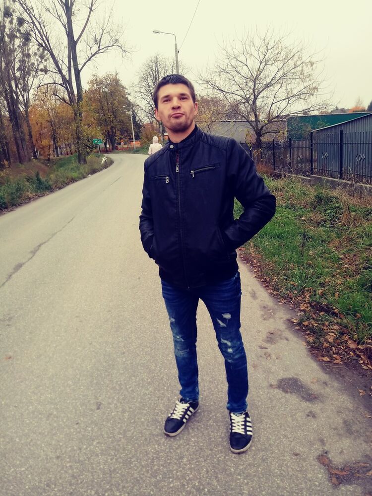  ,   Sergej, 33 ,   ,   , c 