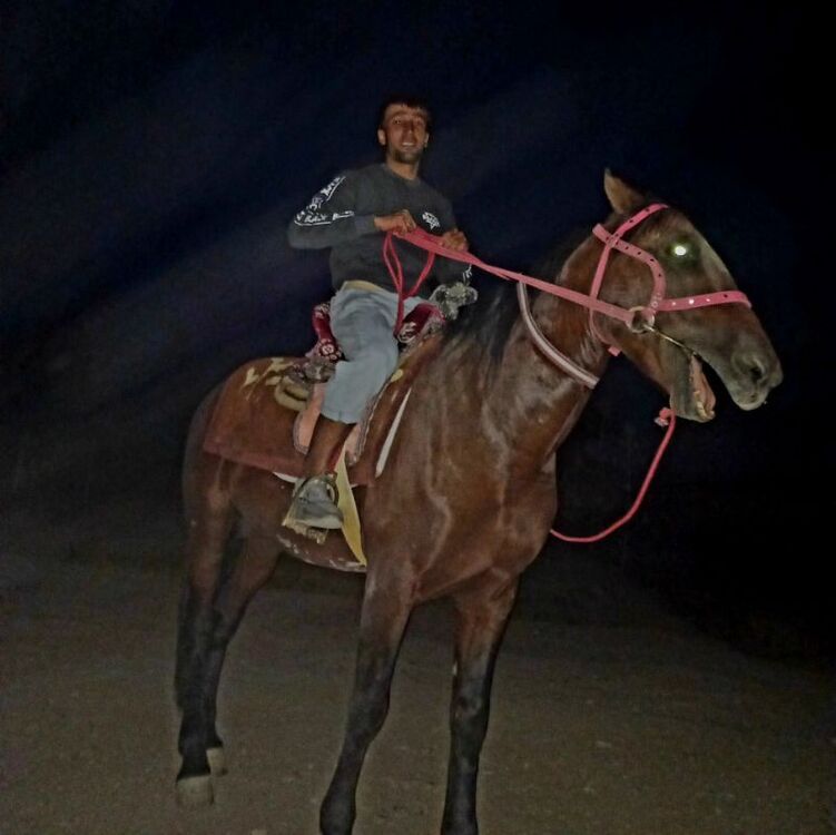  41100770  Zuba, 24 ,    