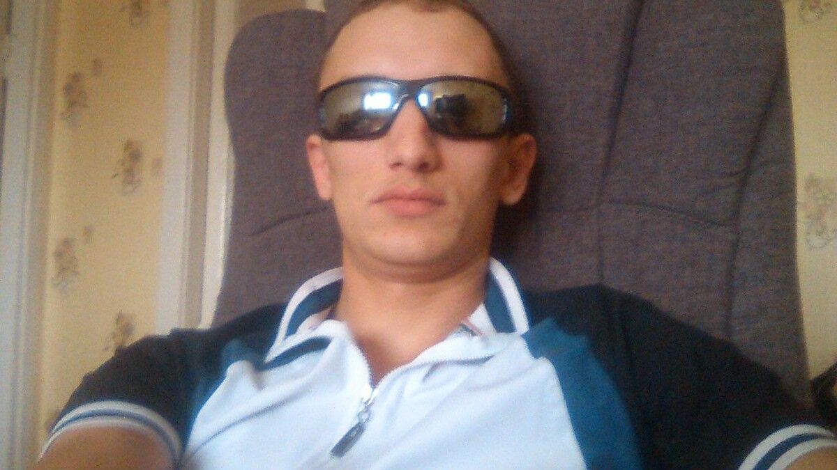  6926300  Vladimir, 37 ,    