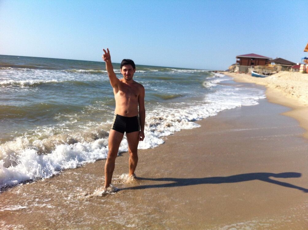  ,   Dorin, 44 ,   ,   , c 