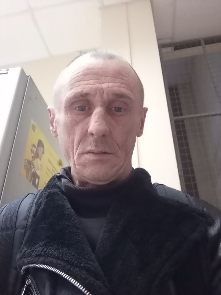  40758680  , 52 ,    