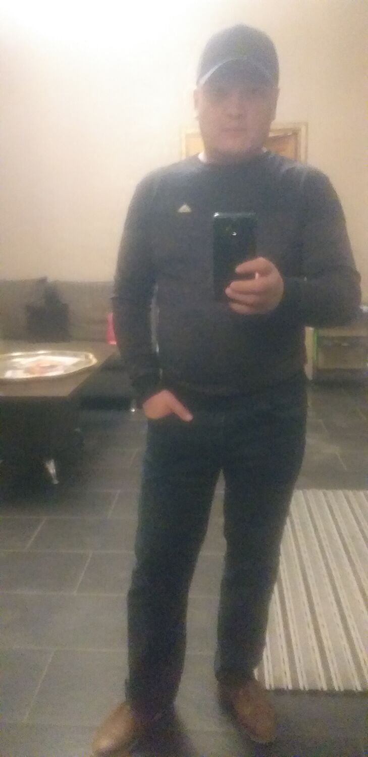  ,   Sanjarbek, 40 ,   ,   