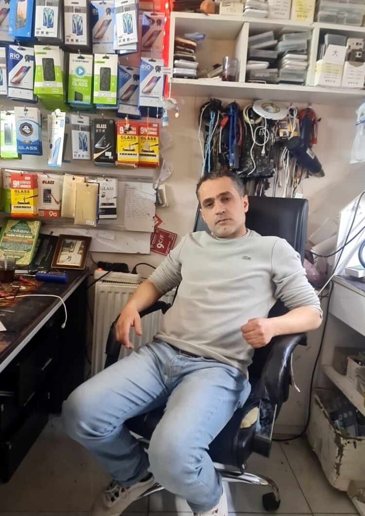  ,   Hikmet, 37 ,   ,   