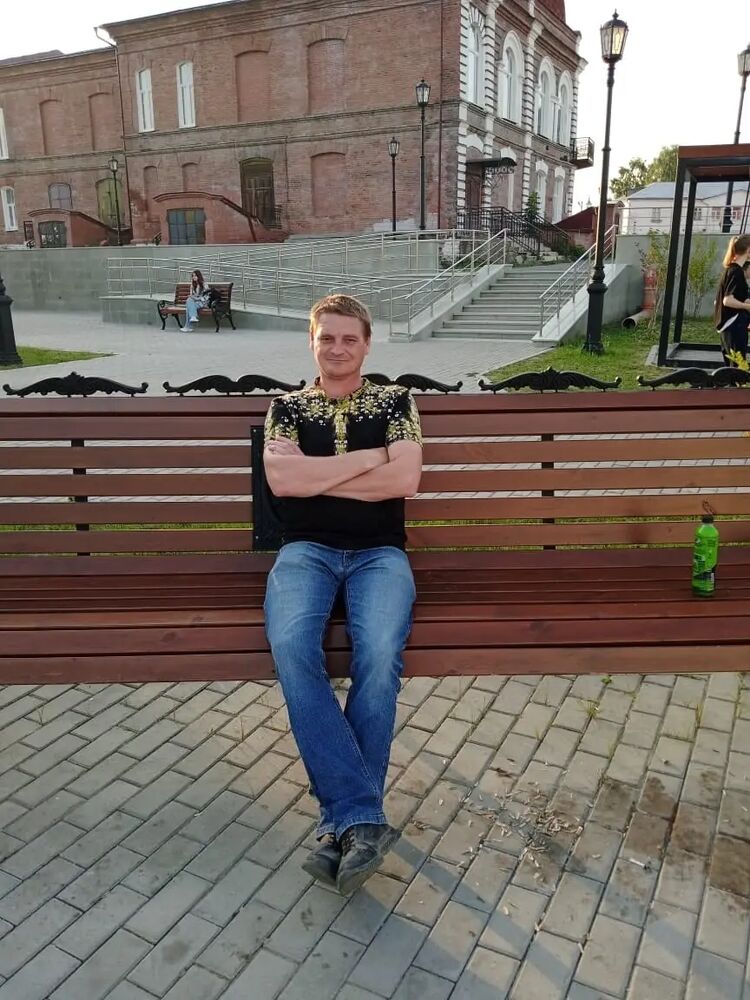 31597840  , 42 ,    