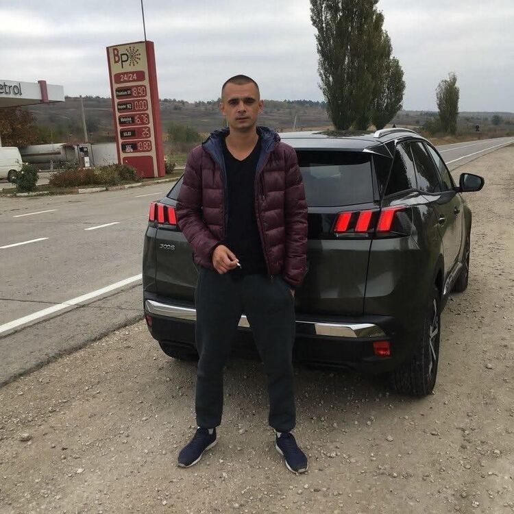  54019970  Alexandru, 39 ,    