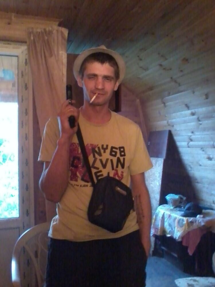  ,   Ryslan, 42 ,   