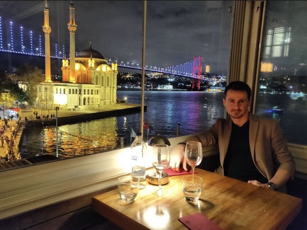  ,   Leo, 36 ,  