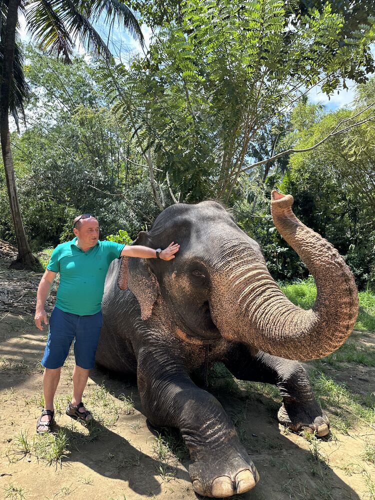  ,   Karen, 50 ,   ,   