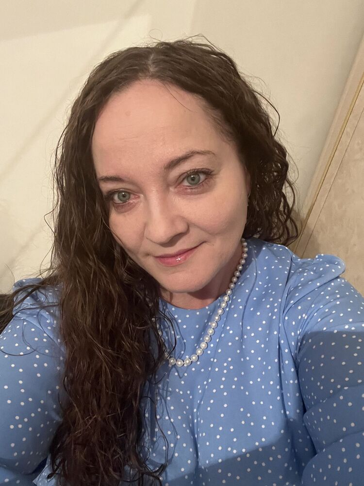  50508160  Anett, 42 ,    