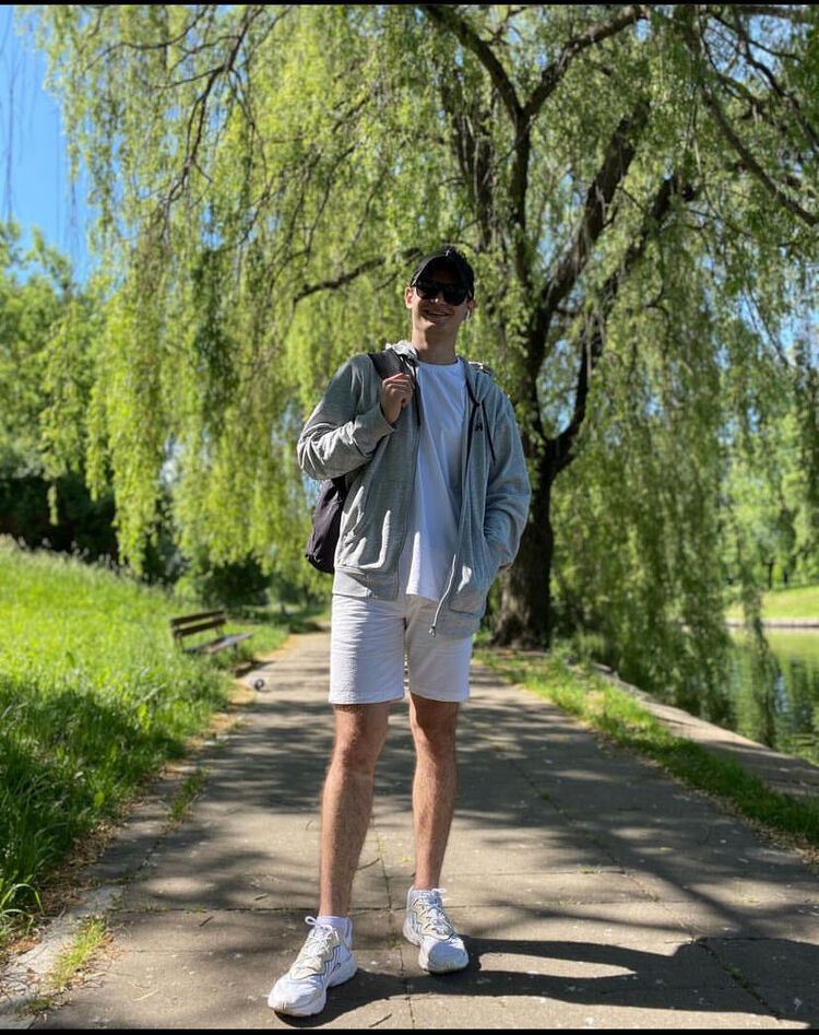 ���� 42203170 ����� ������, 22 ����, ���� ���������� � ������