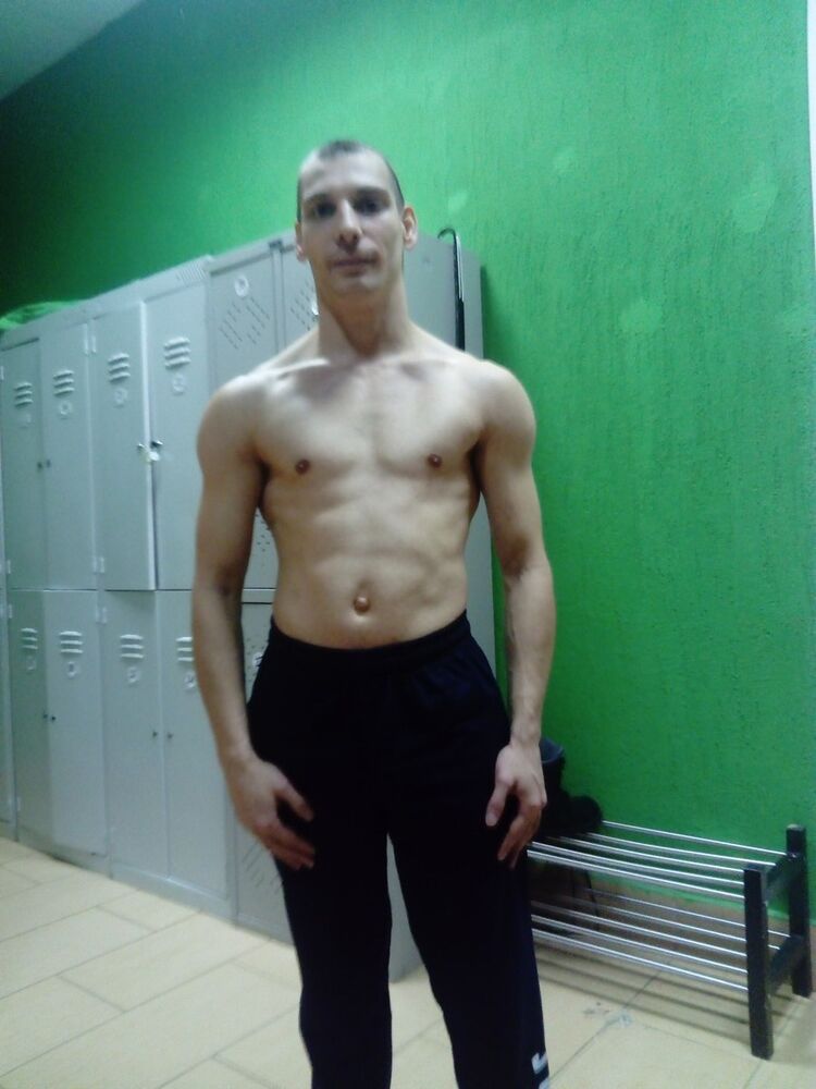 ,   Andrei, 32 ,   ,   , c 