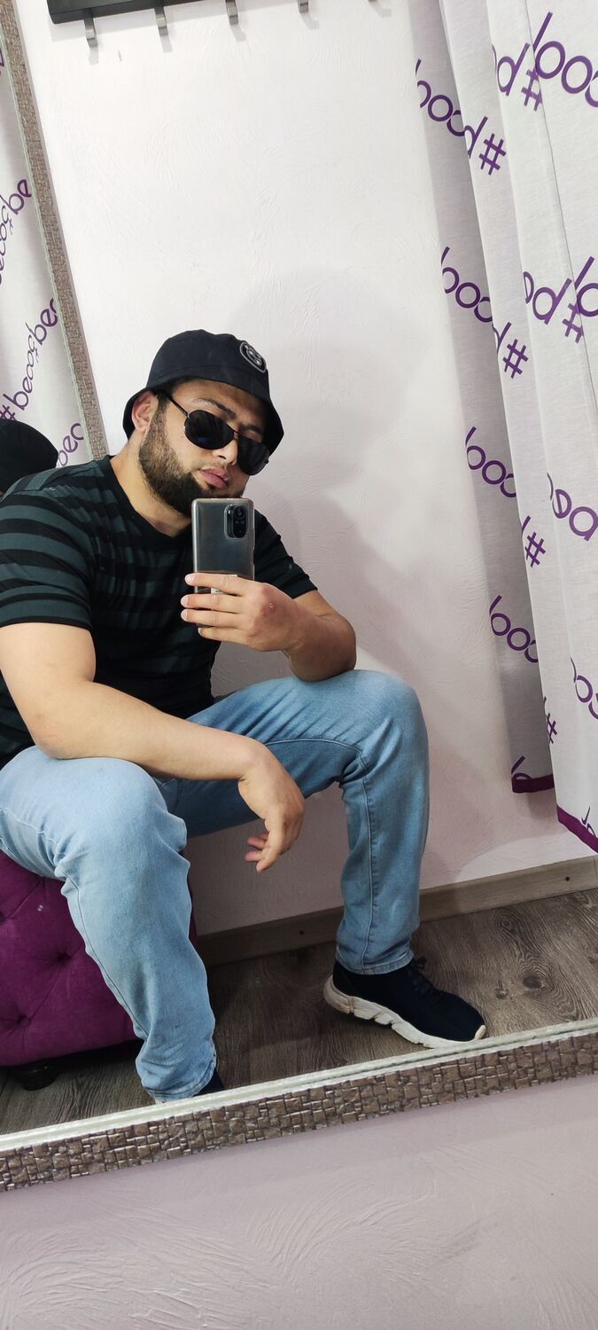  ,   Abu, 27 ,   ,   , c , 