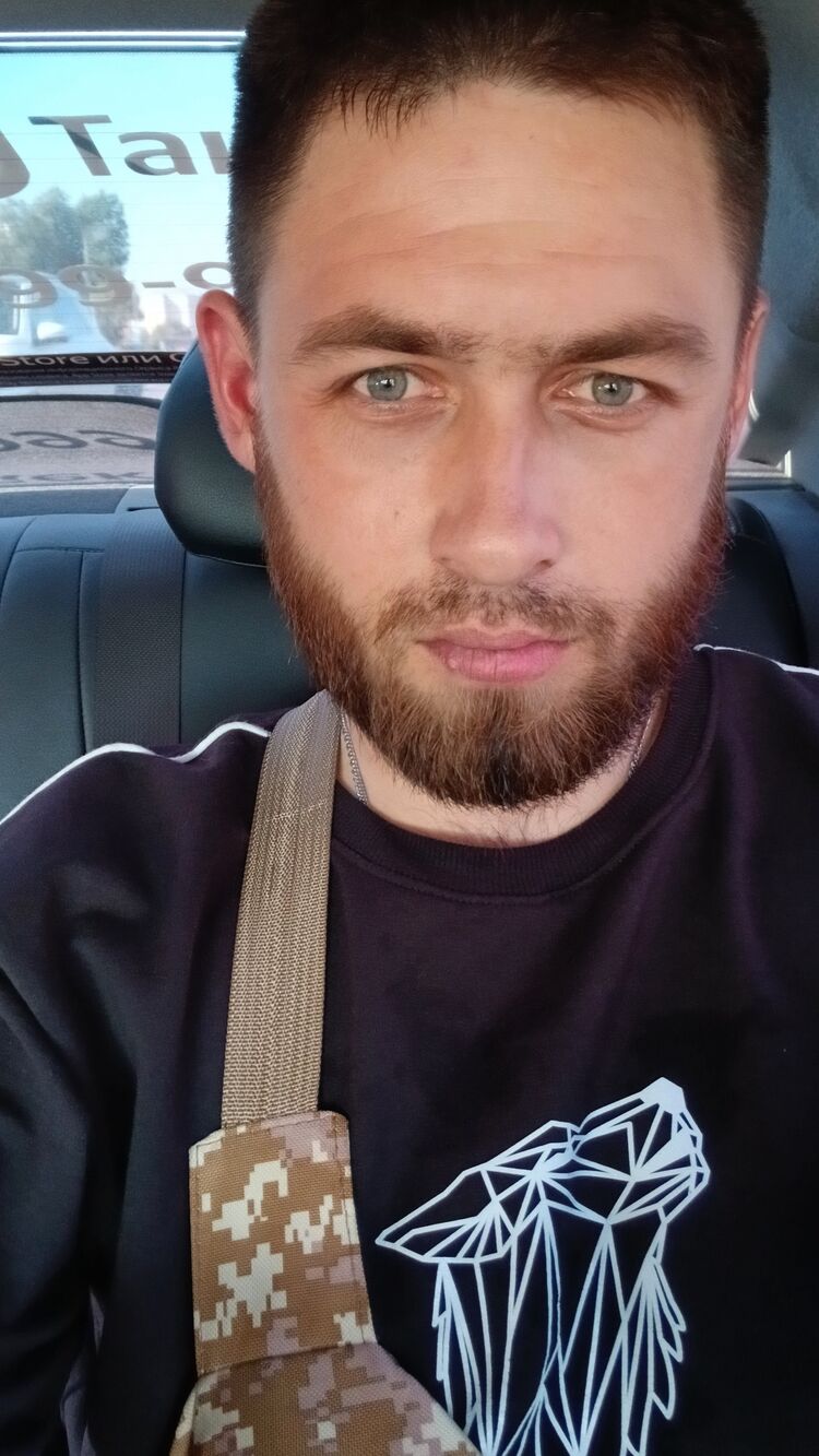  46189130  , 28 ,    