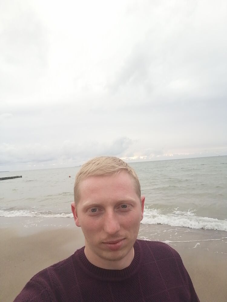 30275250  Andrey, 30 ,    