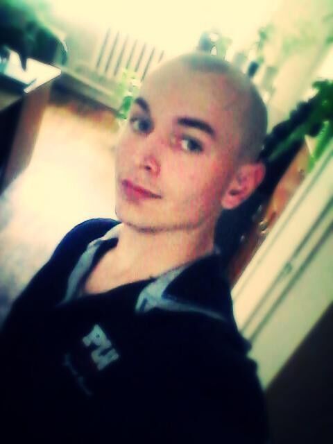  ,   Edvard, 30 ,   