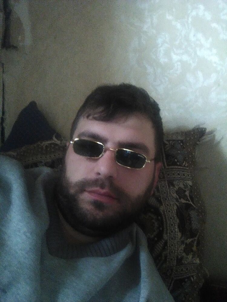  10986910  Xach, 38 ,    