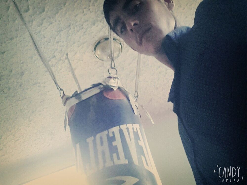  28426770  Bexruz, 27 ,    