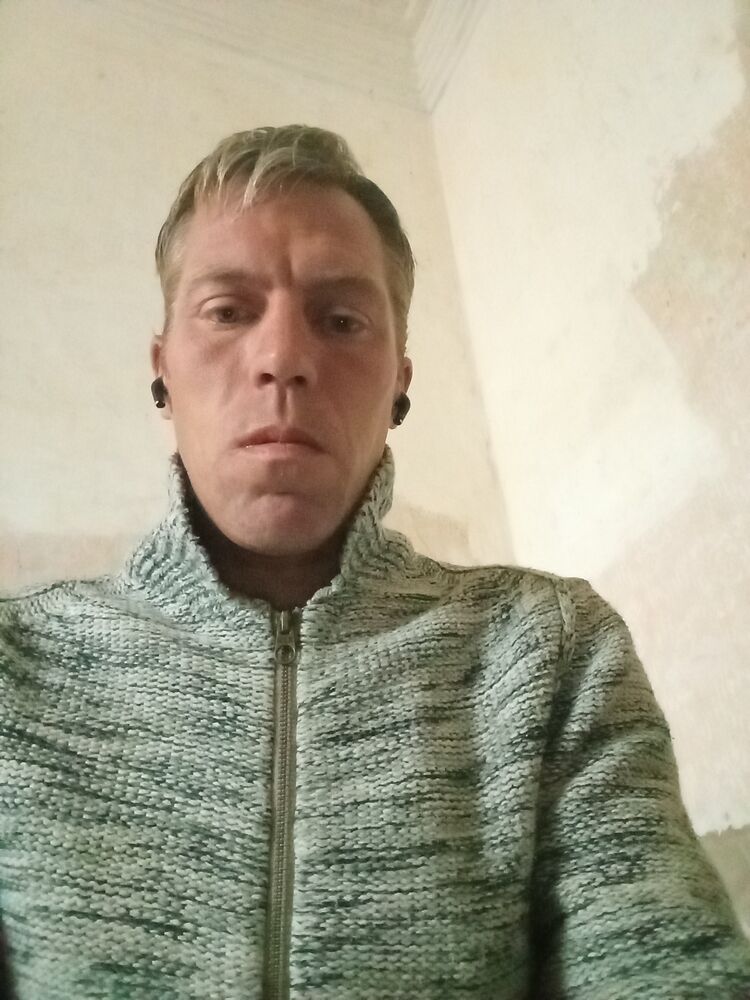  46863730  , 38 ,    