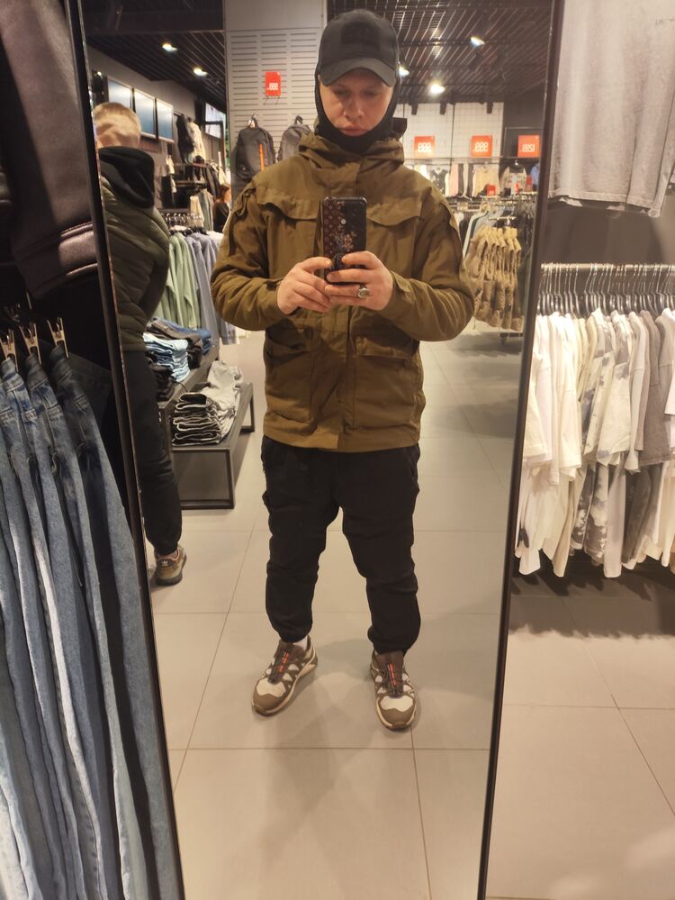  48684570  , 33 ,    