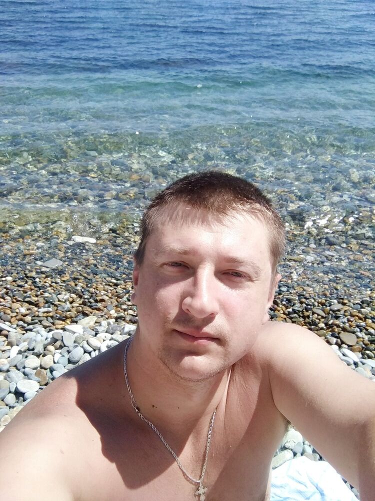  ,   Andrei, 40 ,   ,   , c 