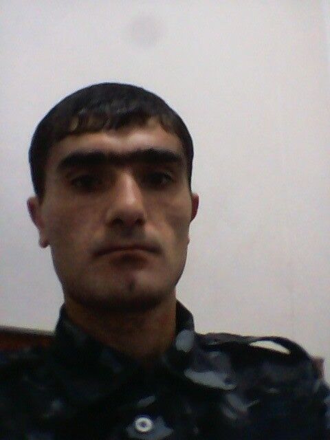  5865940  Sargis, 39 ,    