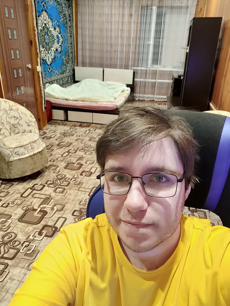  28648150  Erik, 29 ,    