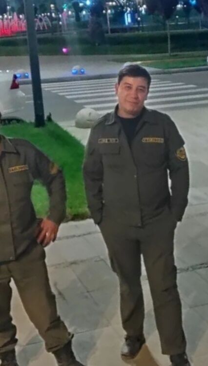 44349270  Akmal, 33 ,    