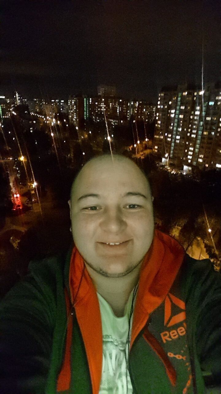  28522070  Azamat, 28 ,    