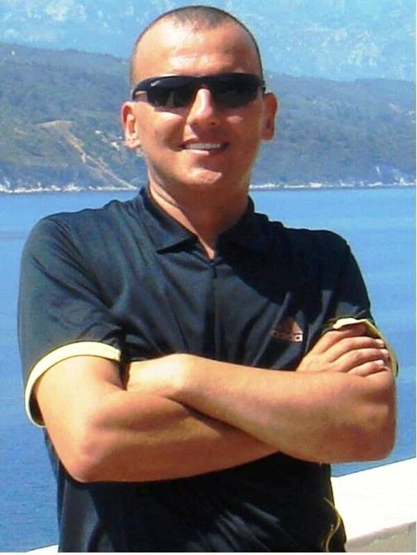  12836100  Andrejka, 43 ,    