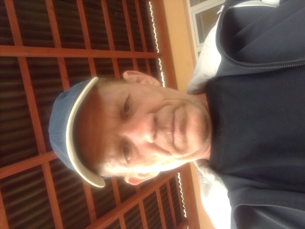  20520040  Oleksandr, 52 ,    