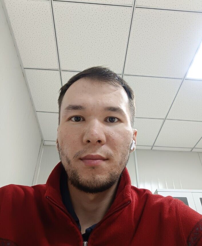  43656010  Zhanik, 32 ,    