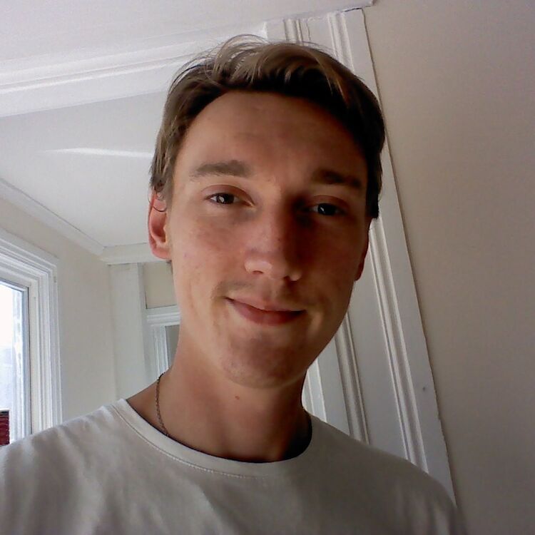  ,   Mikhail, 31 ,   ,   , c 