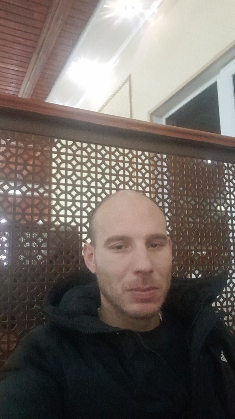  48485830  , 34 ,    