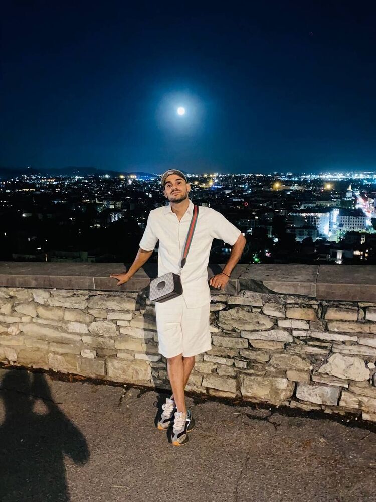 ���� 54949780 ������� Hamza, 31 ���, ���� ���������� � Isola Del Cantone