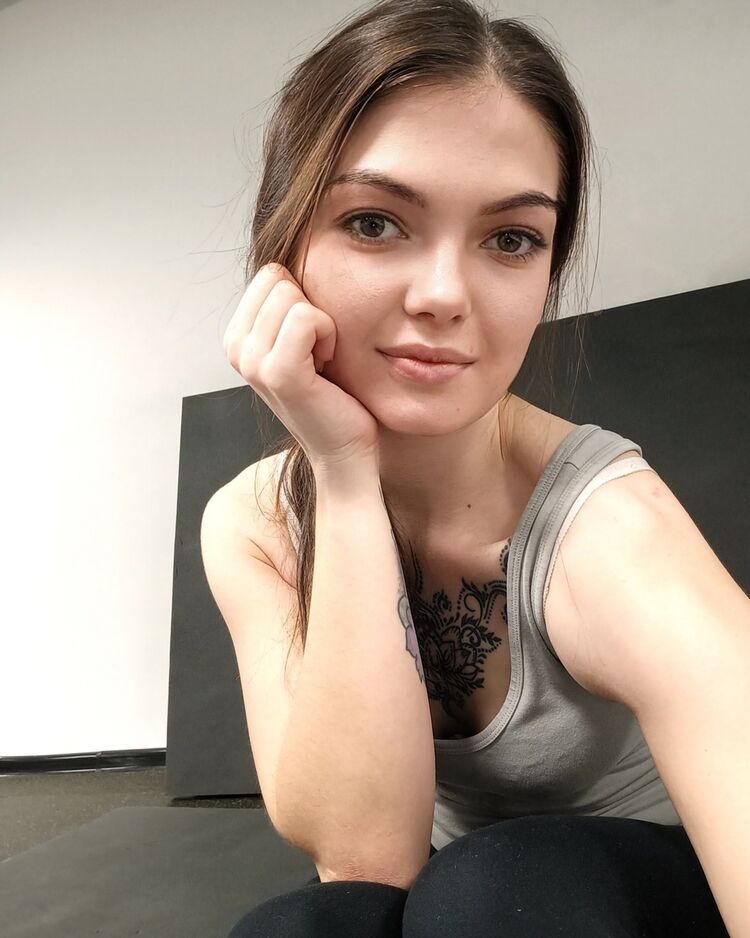  40737110  , 32 ,    