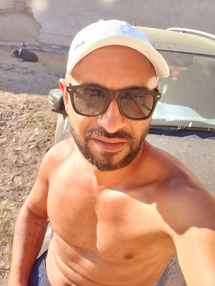  ,   Veliko, 42 ,   ,   