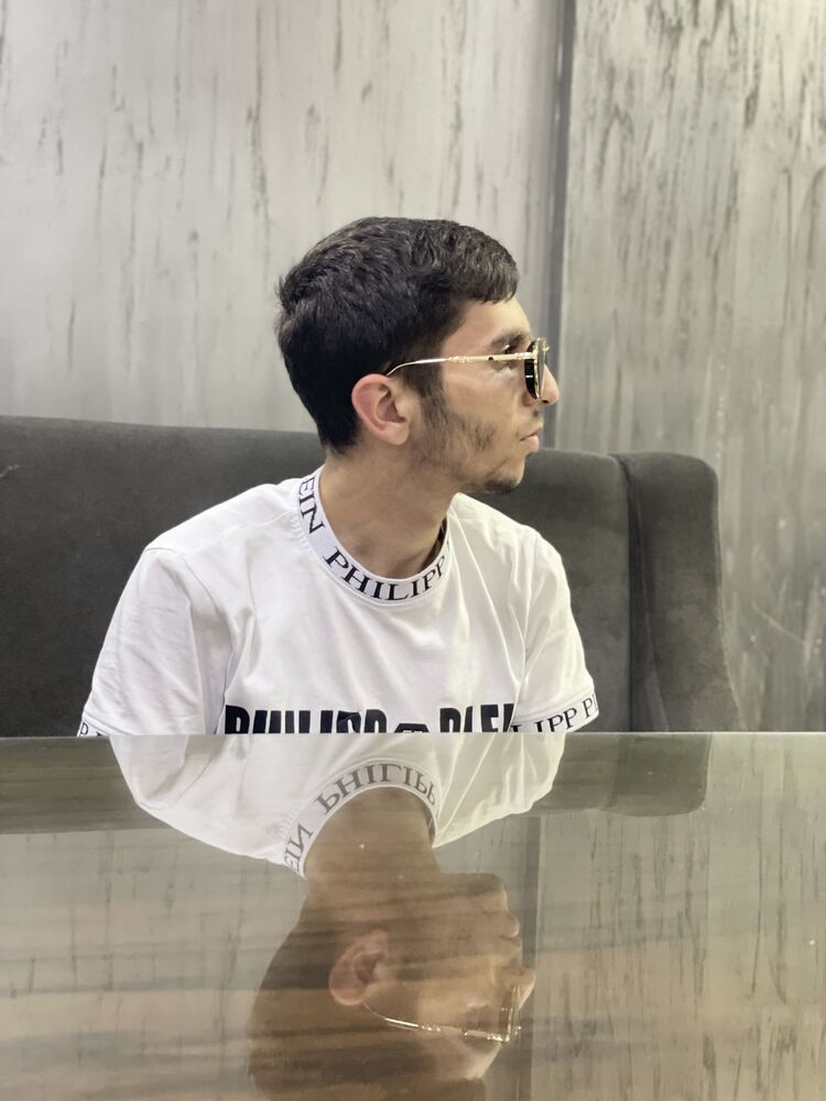  28425970  , 24 ,    