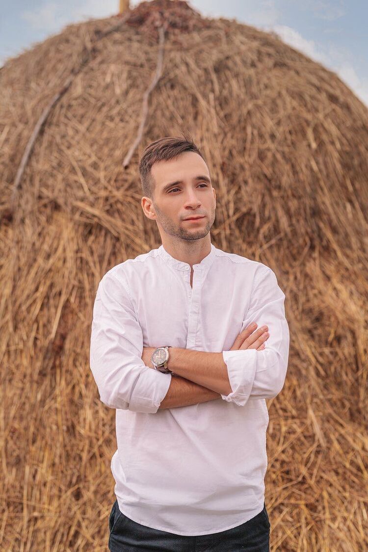  27087990  , 32 ,    -