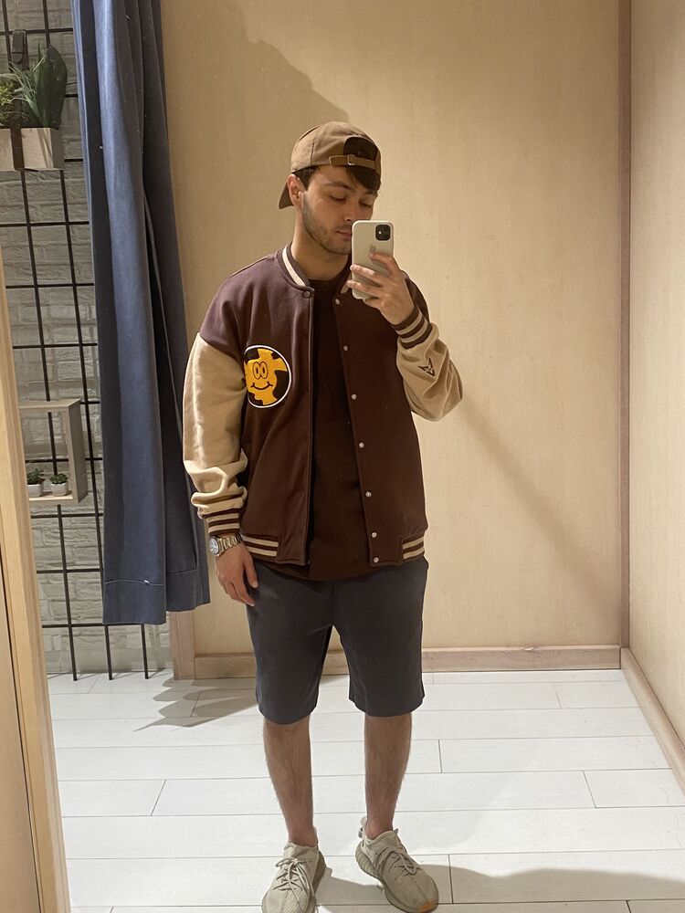  46863070  , 24 ,    