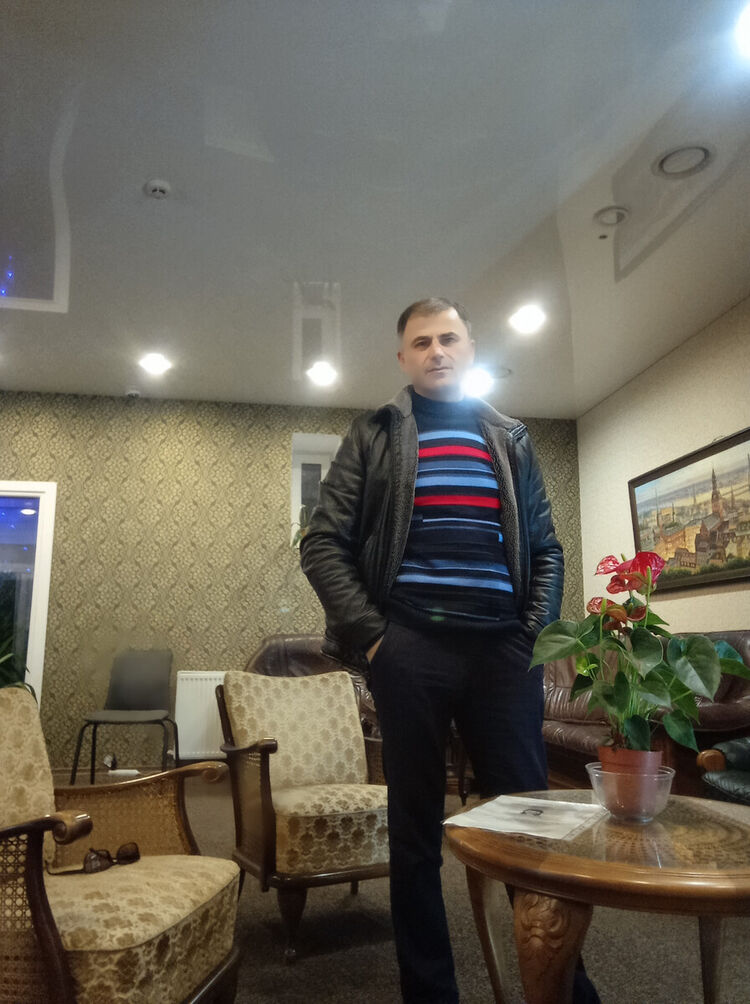  ,   Timur, 39 ,   ,   