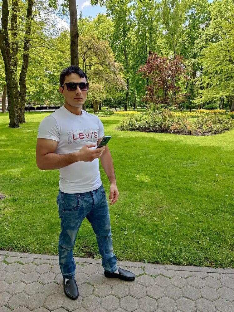  ,   Roman, 33 ,   ,   